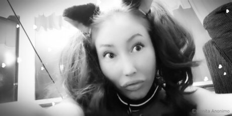 Lolloiita naked star images