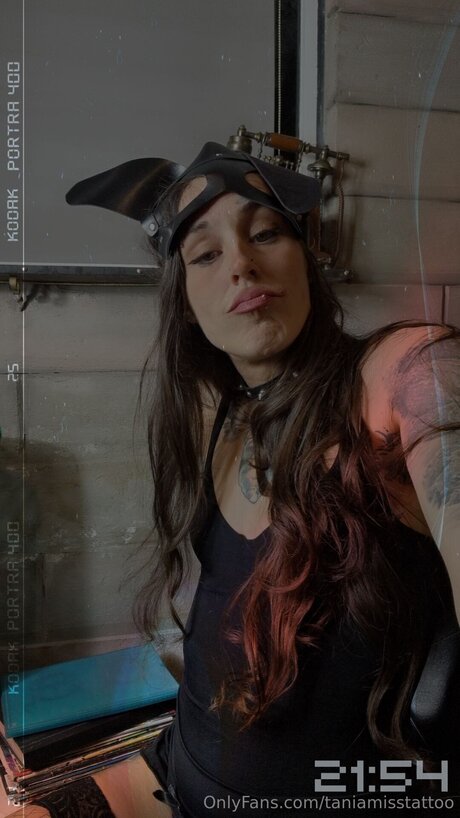 Taniamisstattoo pornstar naked pic