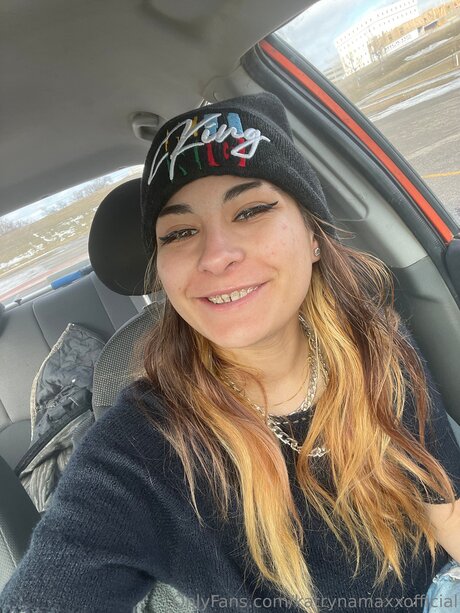 Katrynamaxxofficial free pornstar picture