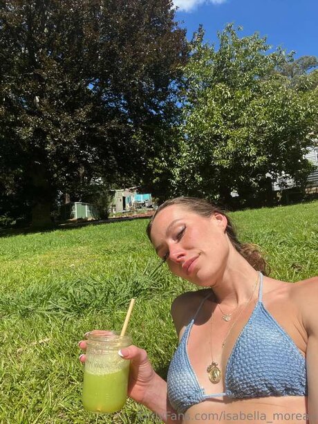 Isabella Moreau erotic actress image