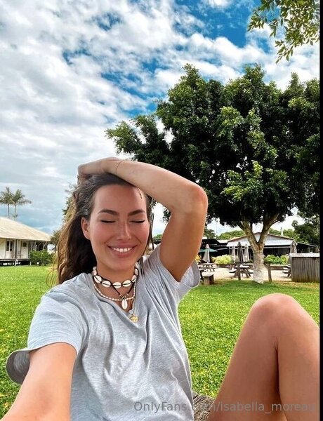 Isabella Moreau nude actress galleries