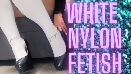 Monica Nylon Free pornographic model img