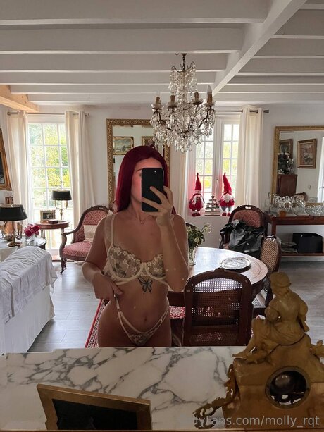 Molly Rqt star sexy image