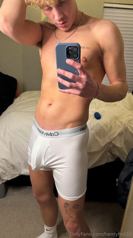 Henryhot20 erotic star images