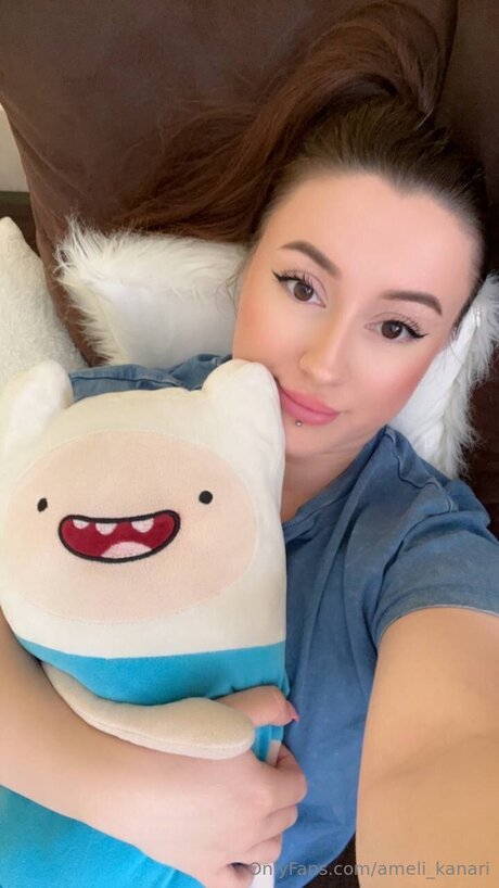 Ameli Kanari star high quality picture