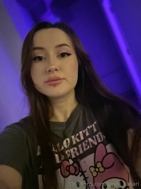 Ameli Kanari porn model gallery