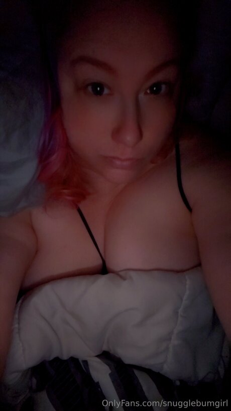 Snugglebumgirl high quality model picture