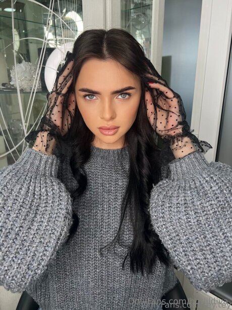 Hotlildiva nude pornstar picture