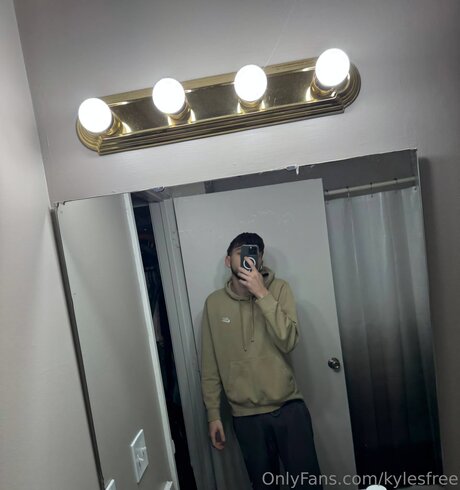 Kylesfree pornstar nude pics