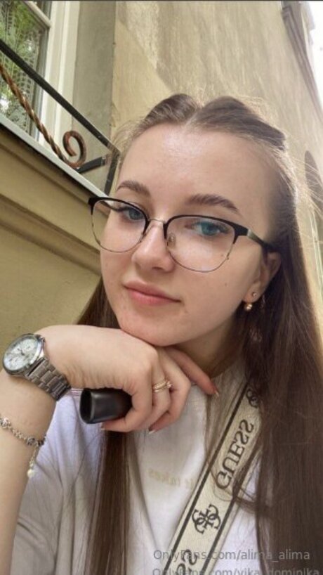 Alima Alima sexy star photos