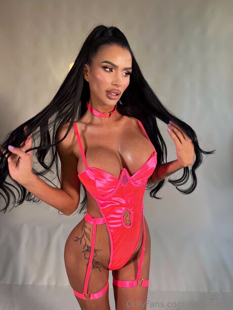 Danielacru art model archive