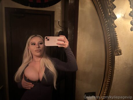 Kyliepagevip star xxx image
