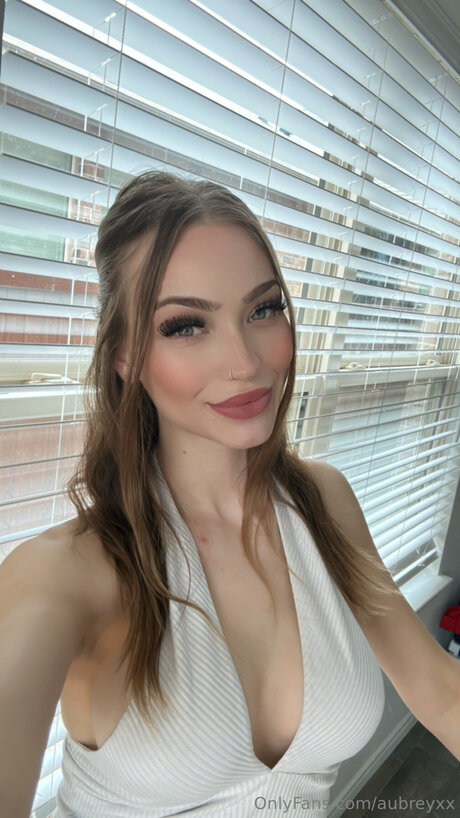 Aubreyxx model exclusive photo