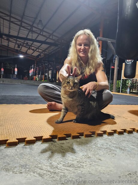 Bulletvalentina top model images