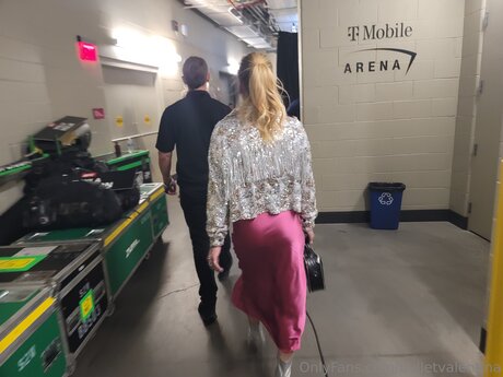 Bulletvalentina naked pornstar img