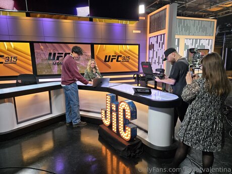 Bulletvalentina model top pics