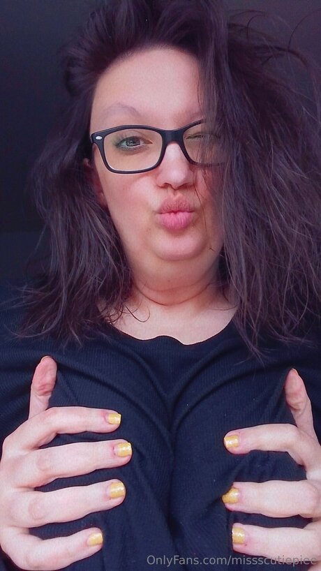 Missscutiepiee porn model picture