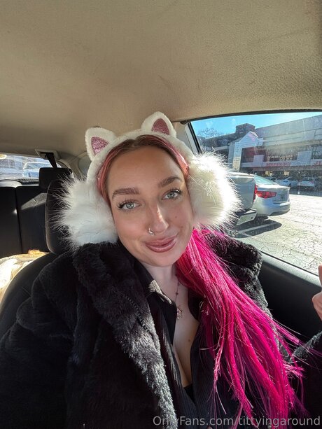 Tittyingaround pornstar exclusive galleries