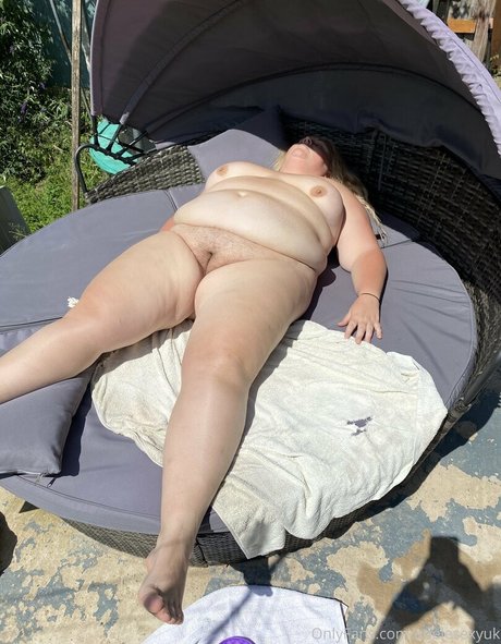 adelesexyuk pretty star gallery