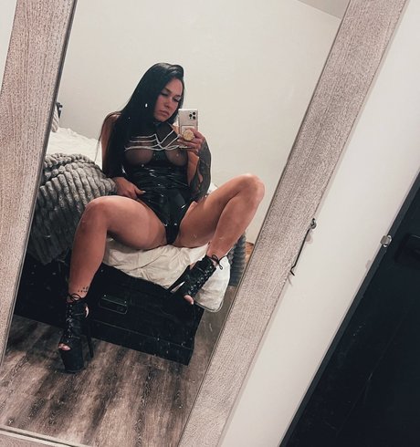 okayykaylan sexy model archive