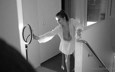 valentina sm erotic actress photo