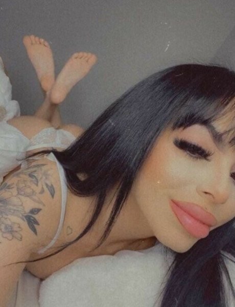 breana garcia sexy model img