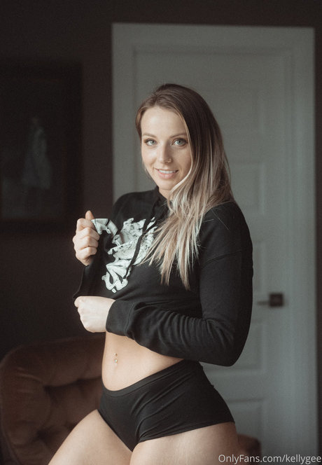 Kelly Gee best model photo