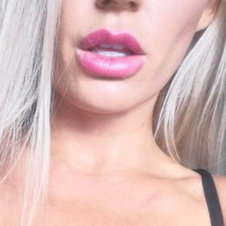 Honey Hera pornographic star photos