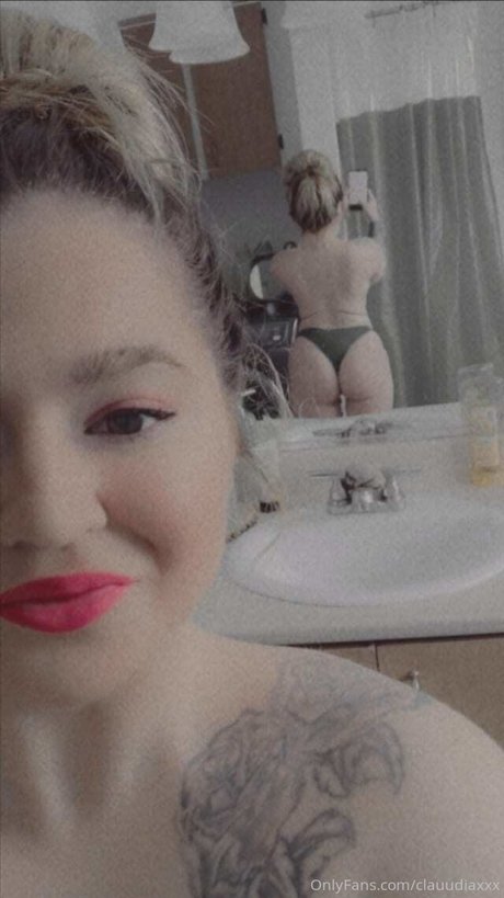 Claudia Lussier model nudes archive