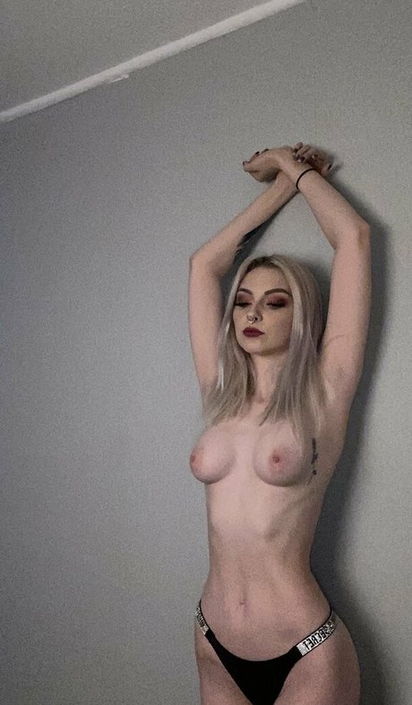 Abi Tumber star sex img