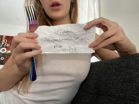 Emily Lee Profile pic