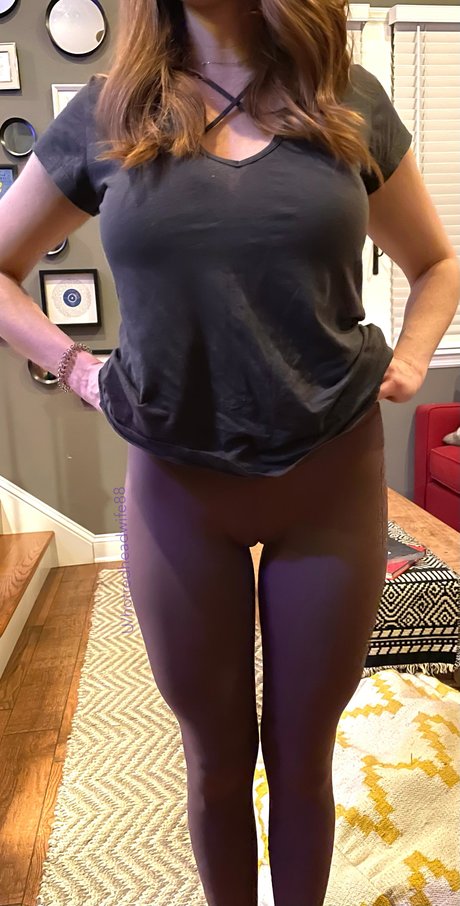 Hotredheadwife88 pornographic actress archive