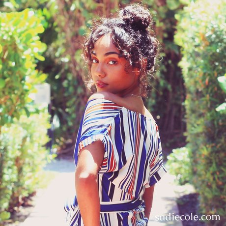 Sweet Lulu TV model nude pics