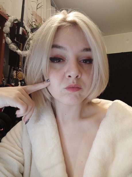 Velvet night nude actress pics