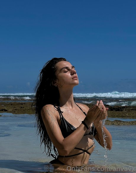 Ana Vavx perfect pornstar photos