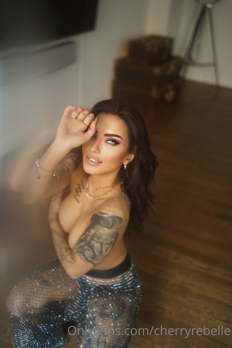 perfect shemale onlyfans nude img