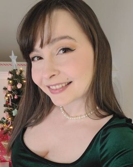 Cheravona model nice photos