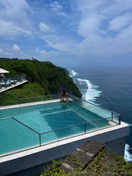 Mrs Alice star nude archive