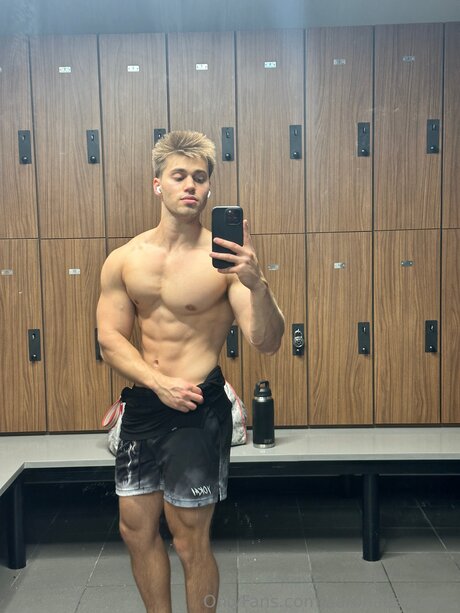 Aaronaesthetics star high quality pic