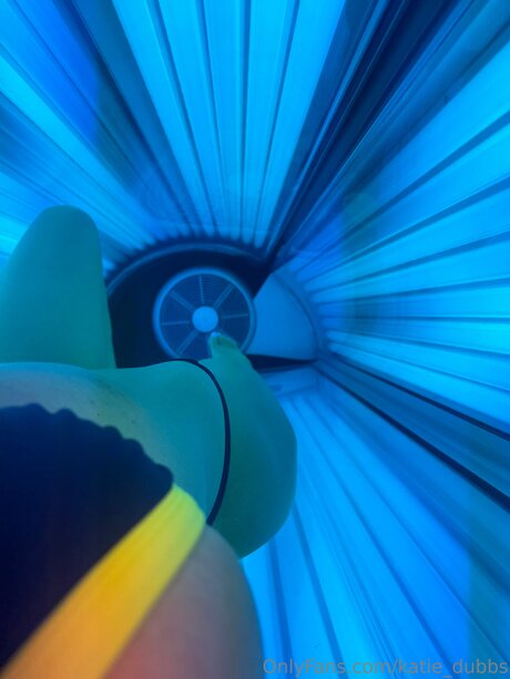 Katie Dubbs model image