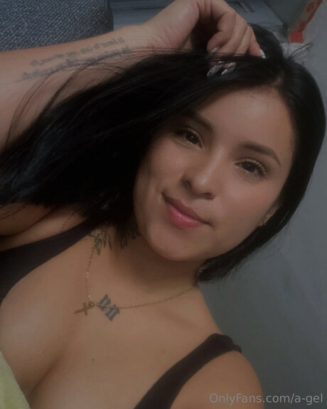 A Gel nice actress photos