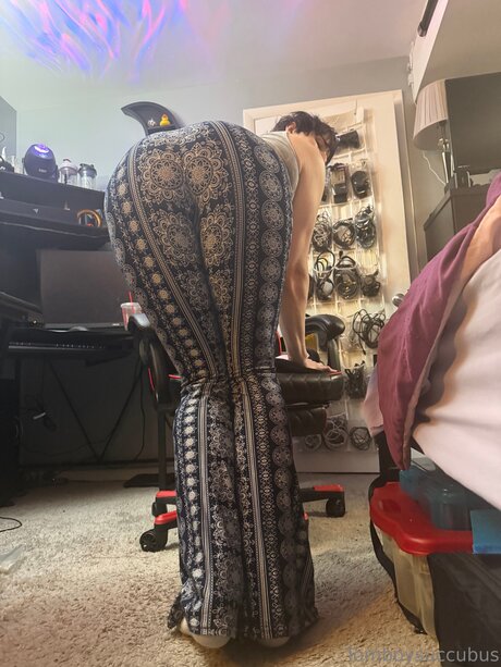 Tomboysuccubusfree star porn photos