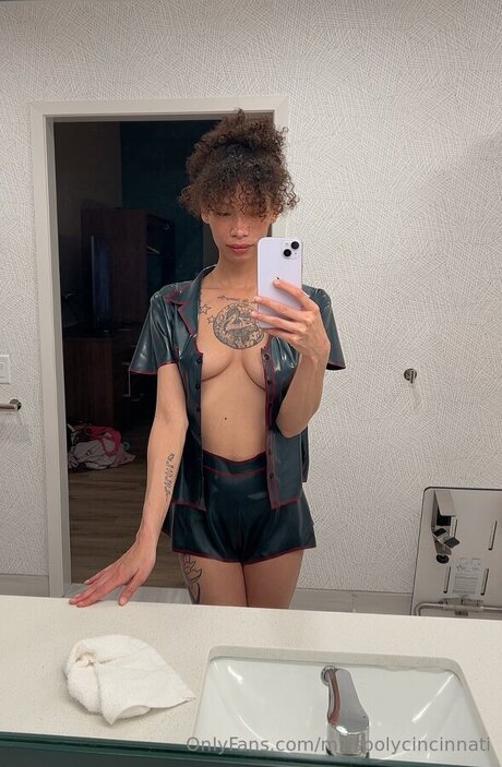 Misspolycincinnati star free img