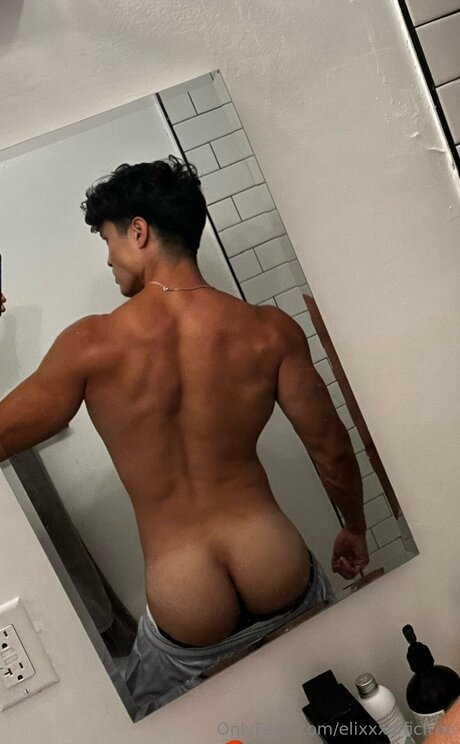 big tits squirt onlyfans porn image