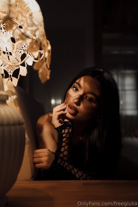 Freegiulia hd star photos