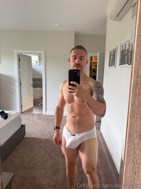 Woahasmr pornstar top photo