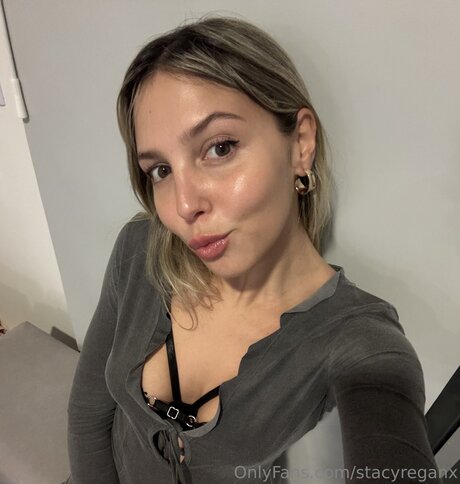 Stacyreganx nudes pornstar gallery