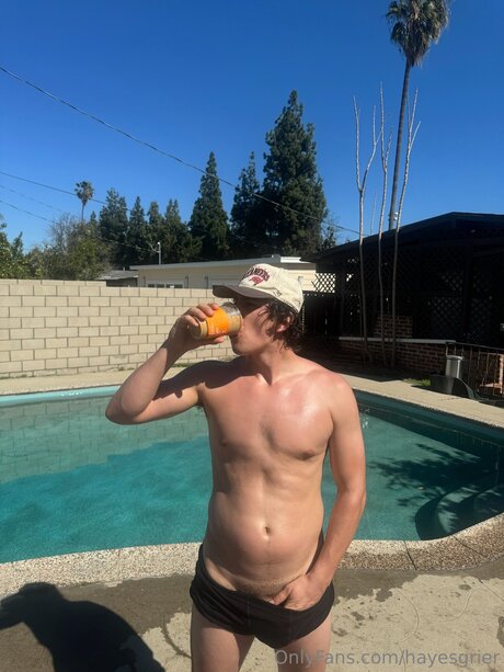 Hayesgrier model naked img