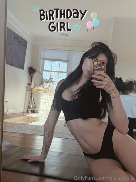 Giaisabella nudes star pics