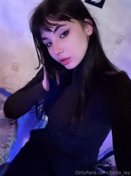 Bella Lay star pretty image